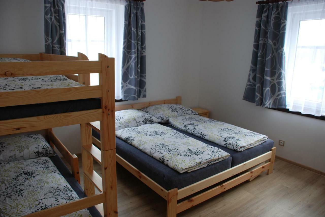 Apartman Raketa Pernink エクステリア 写真